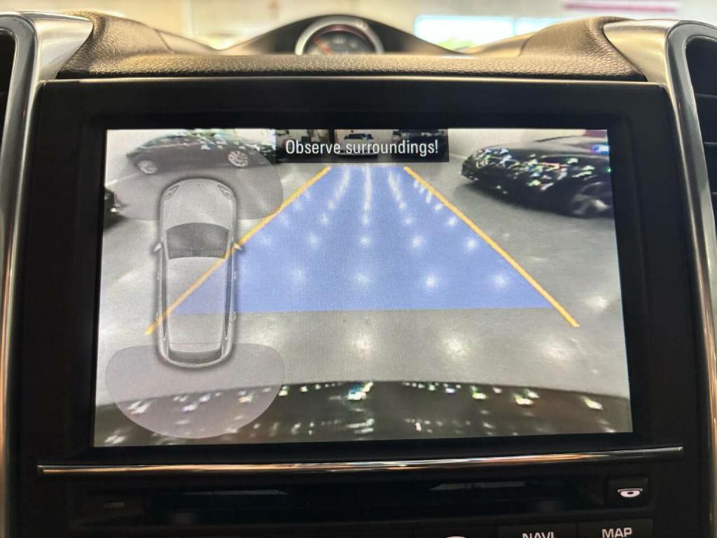 2012 Porsche Cayenne Image 32