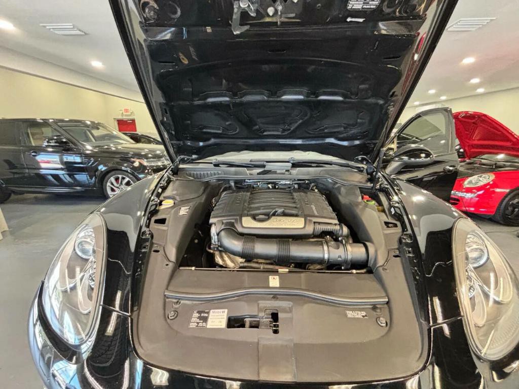 2012 Porsche Cayenne Image 41