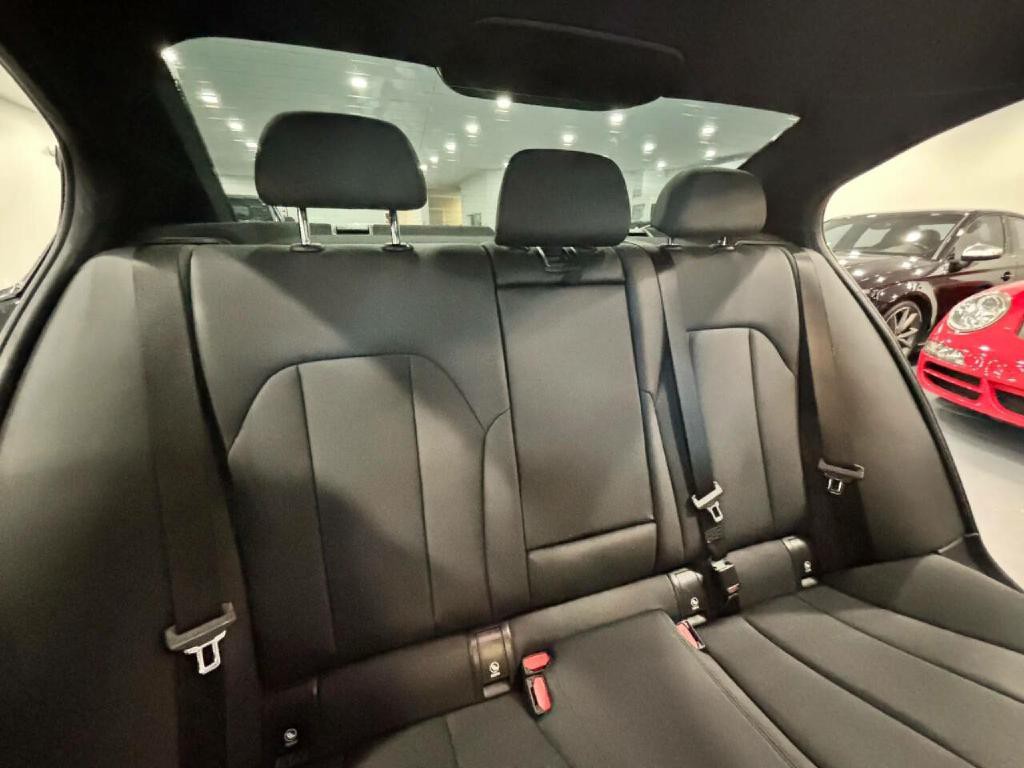 2020 BMW 3 Series Image 16