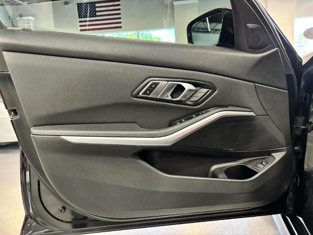 2020 BMW 3 Series Image 34