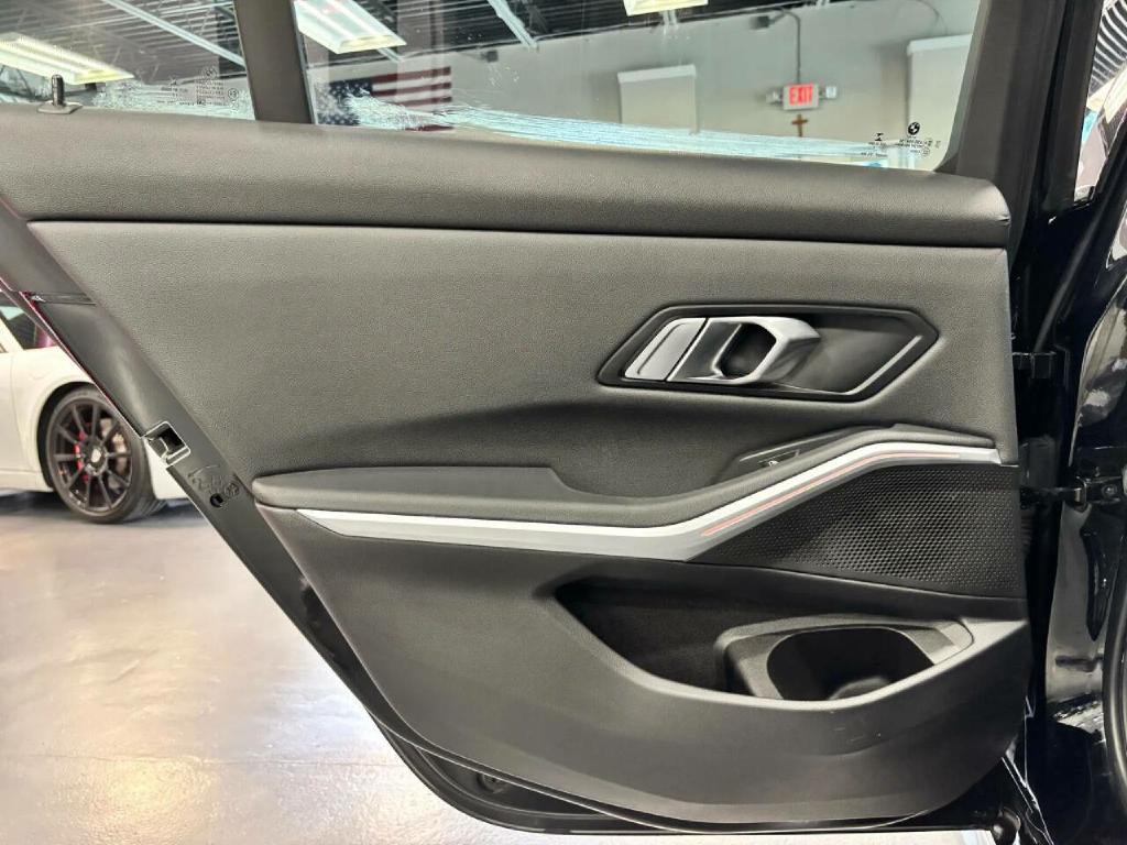 2020 BMW 3 Series Image 36