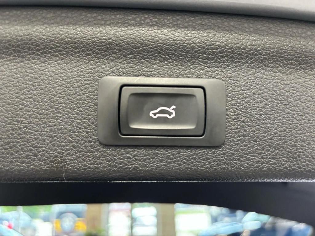 2021 Audi Q3 Image 38