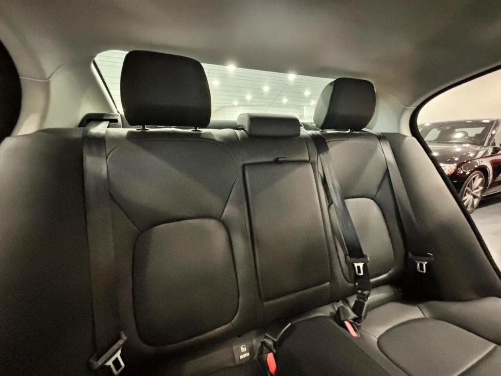 2018 Jaguar XE Image 14