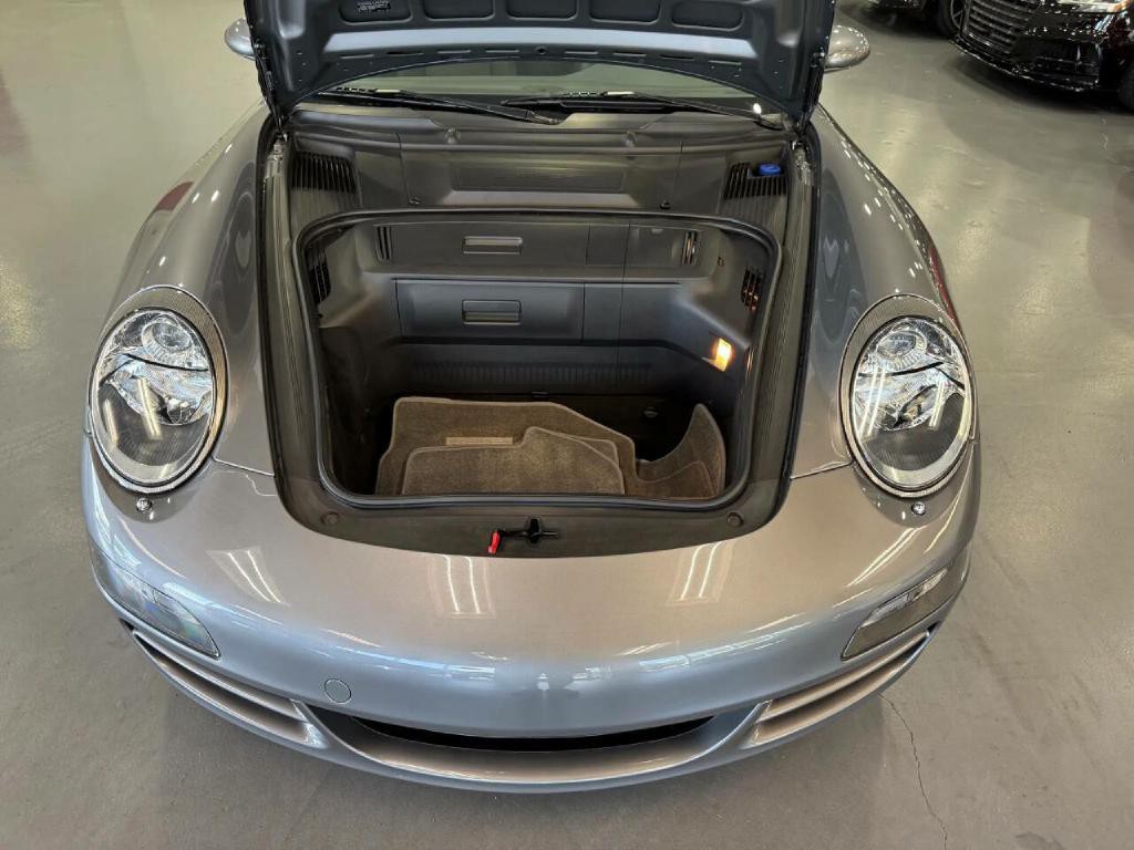 2006 Porsche 911 Image 26