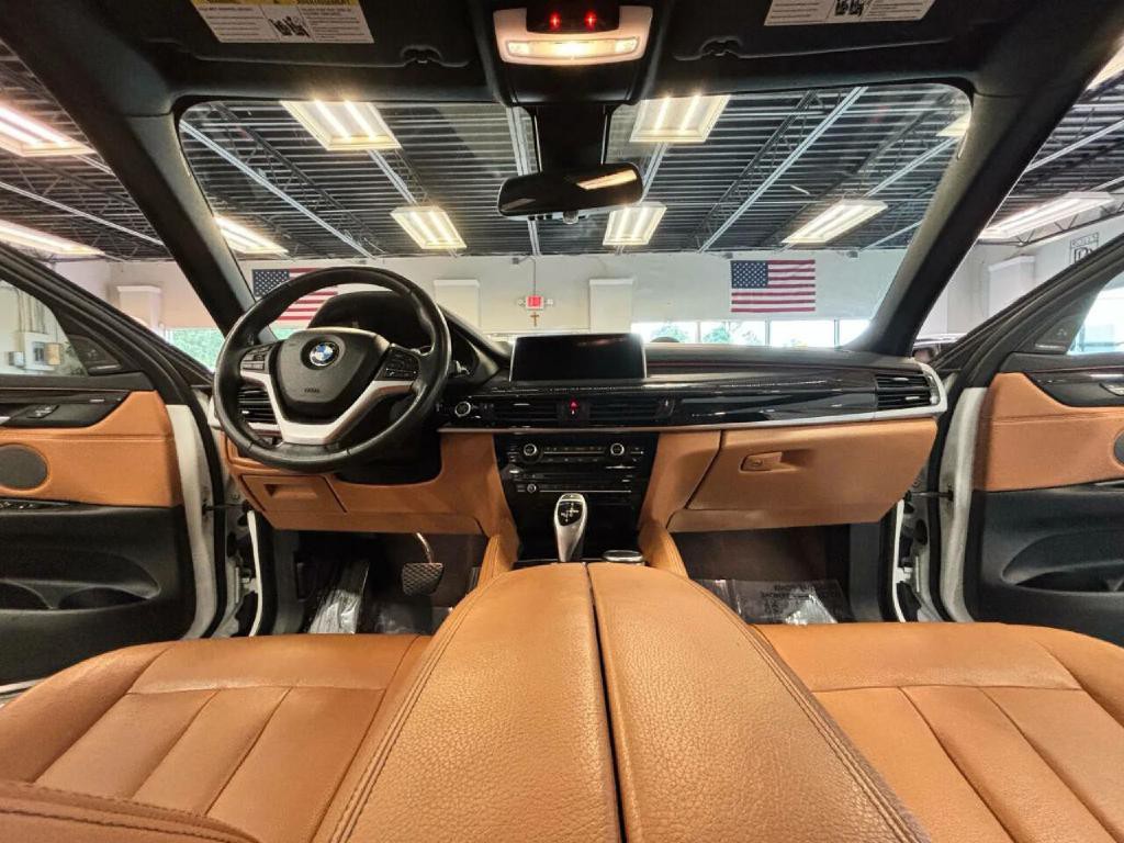 2019 BMW X6 Image 22