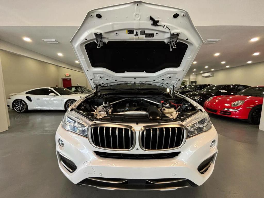 2019 BMW X6 Image 45