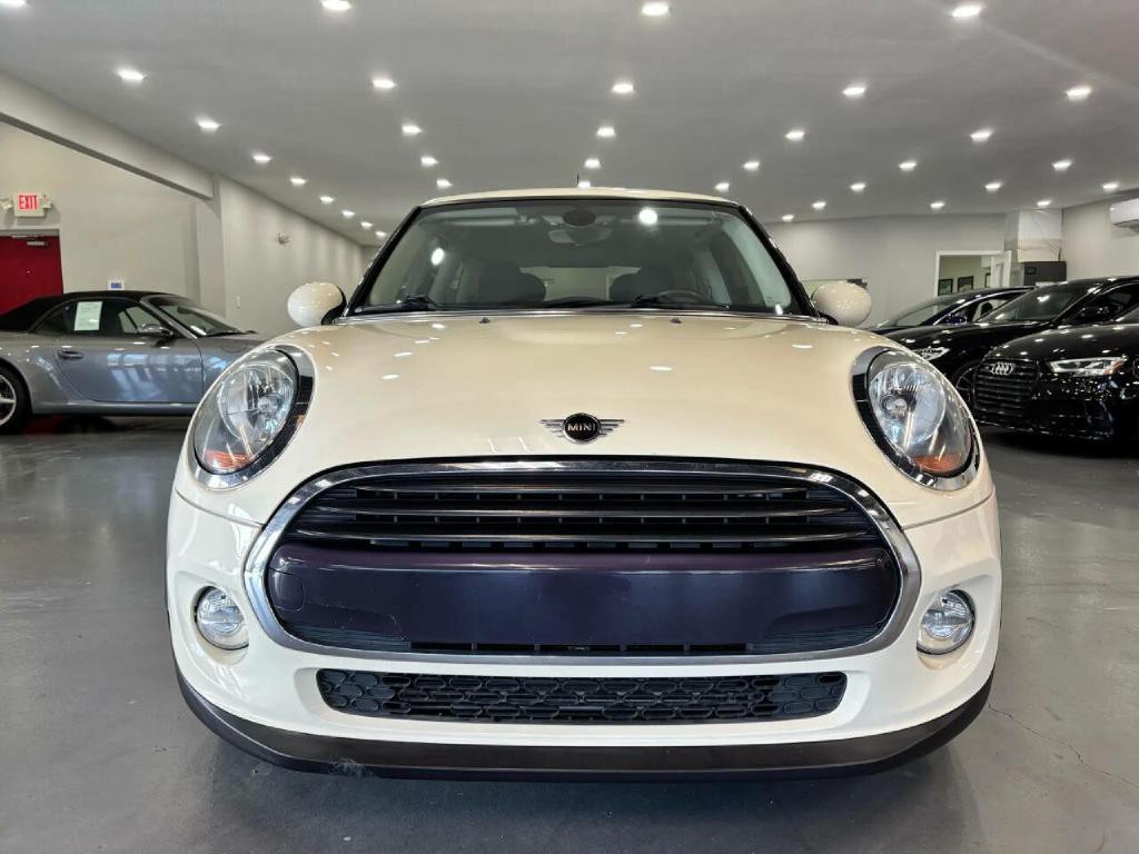 2019 MINI Cooper Image 2