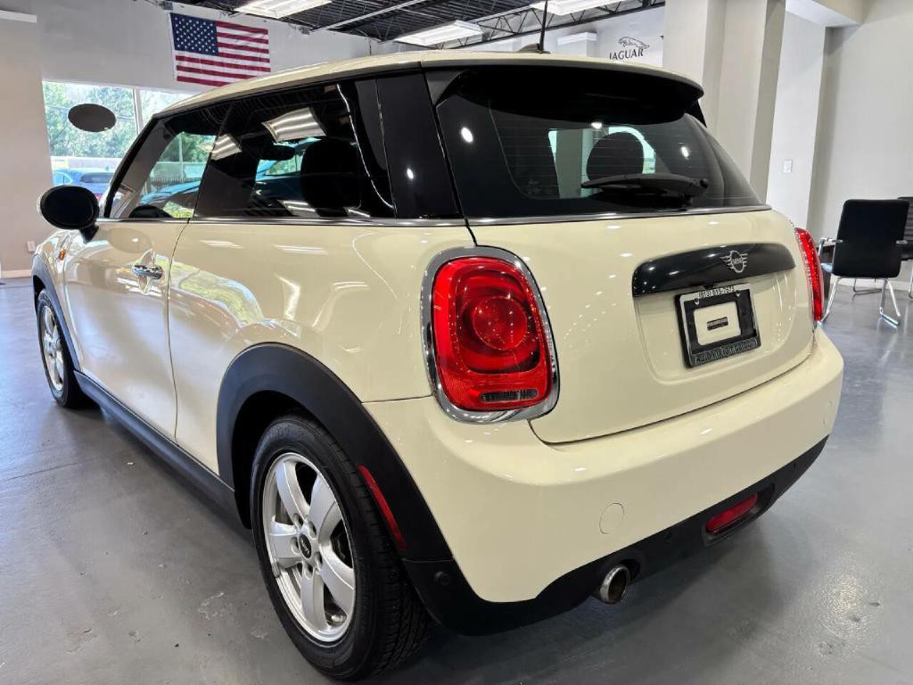 2019 MINI Cooper Image 5