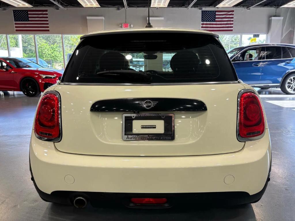 2019 MINI Cooper Image 6