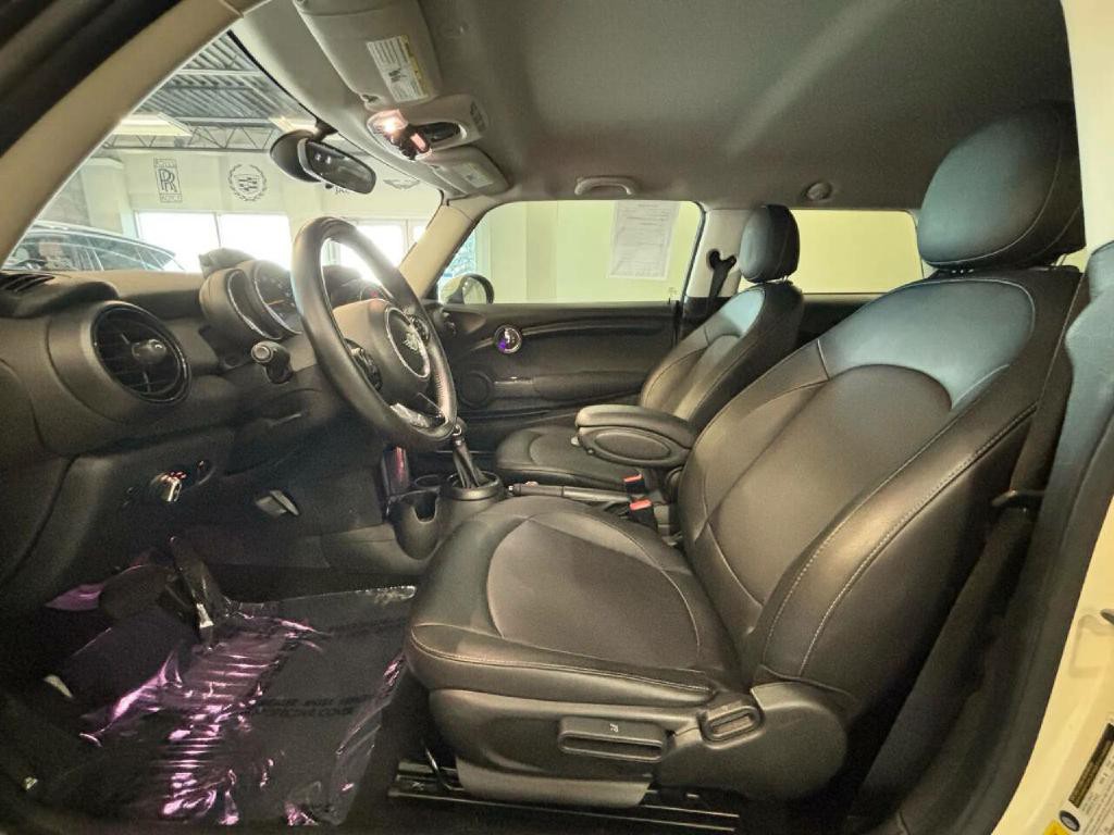 2019 MINI Cooper Image 9