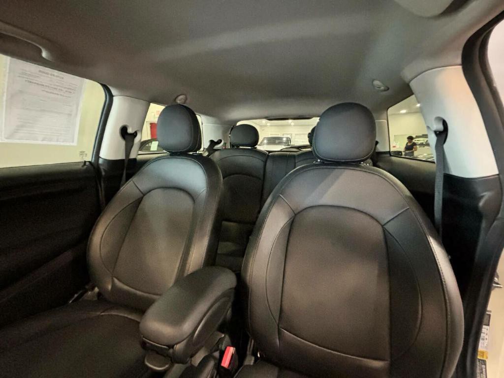 2019 MINI Cooper Image 10