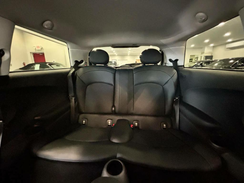 2019 MINI Cooper Image 12