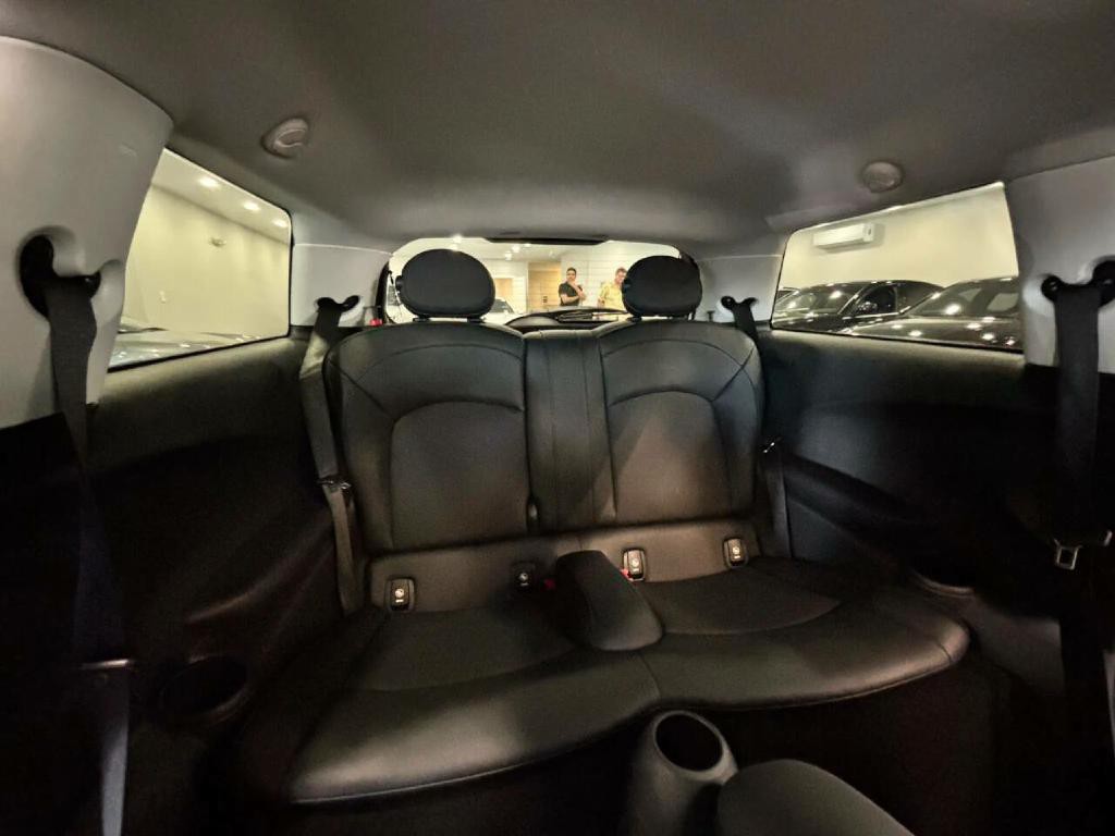 2019 MINI Cooper Image 14