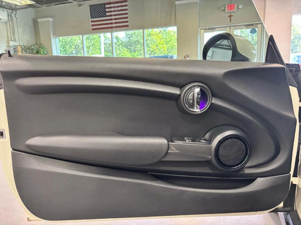 2019 MINI Cooper Image 27