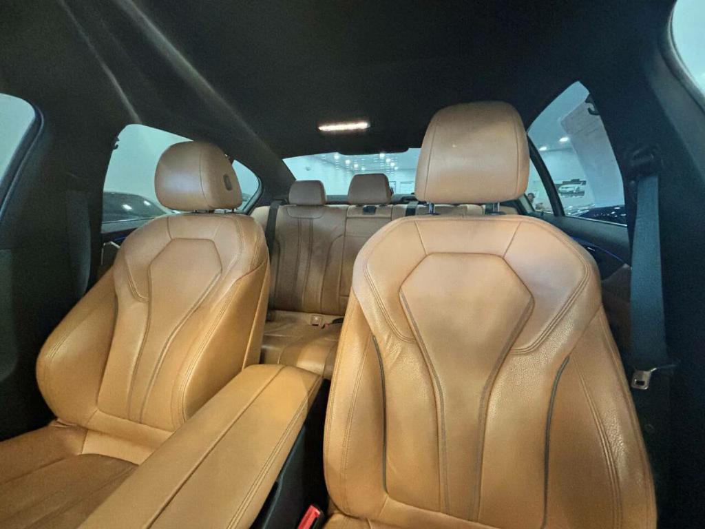 2018 BMW 5 Series Image 11