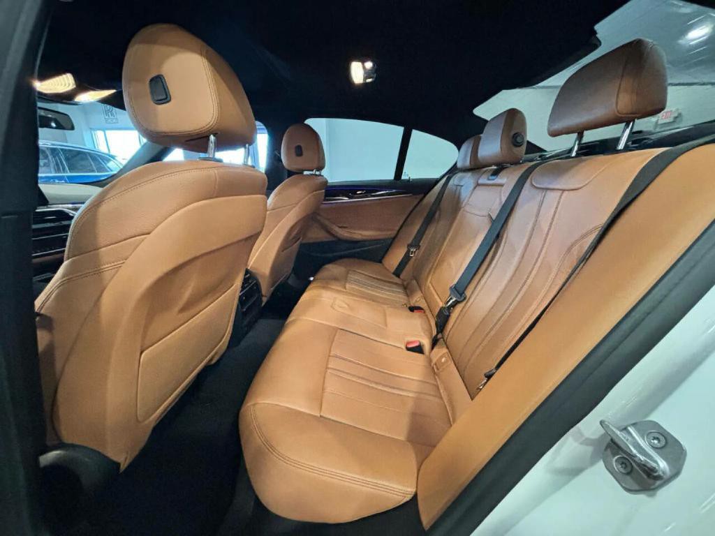 2018 BMW 5 Series Image 13
