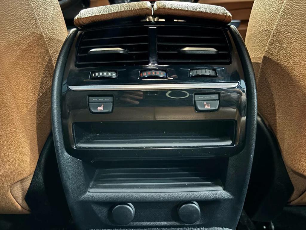 2018 BMW 5 Series Image 17