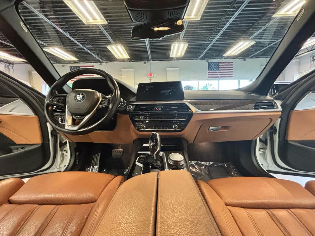 2018 BMW 5 Series Image 22