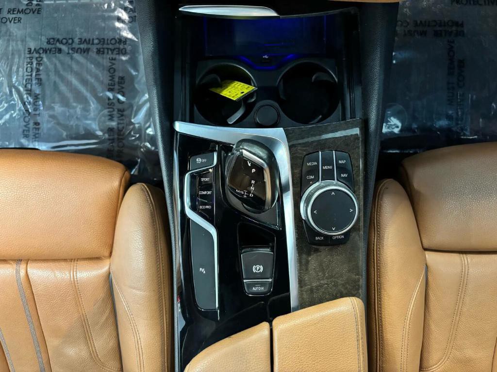 2018 BMW 5 Series Image 24