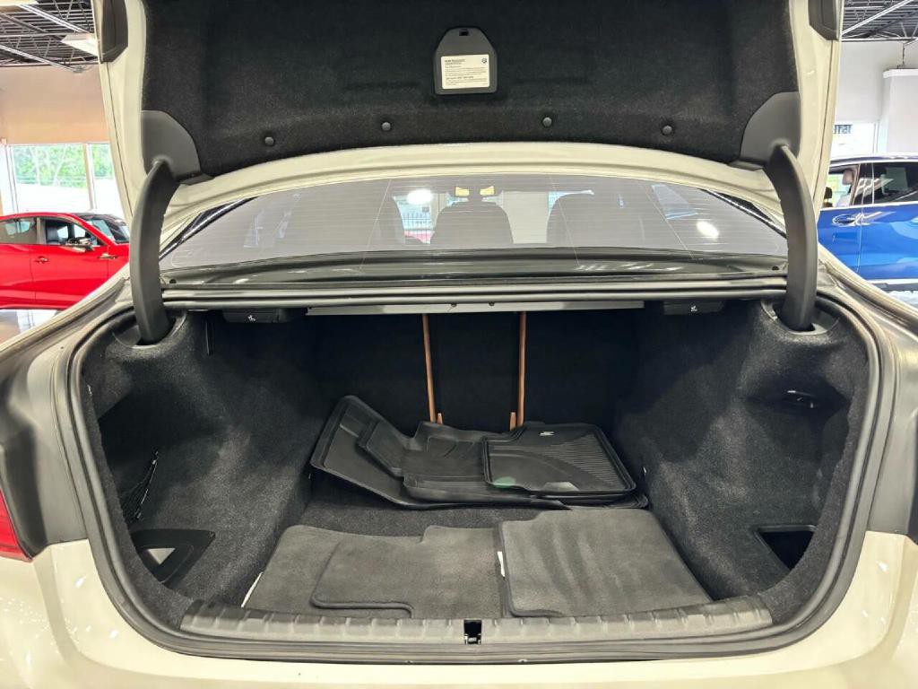2018 BMW 5 Series Image 34
