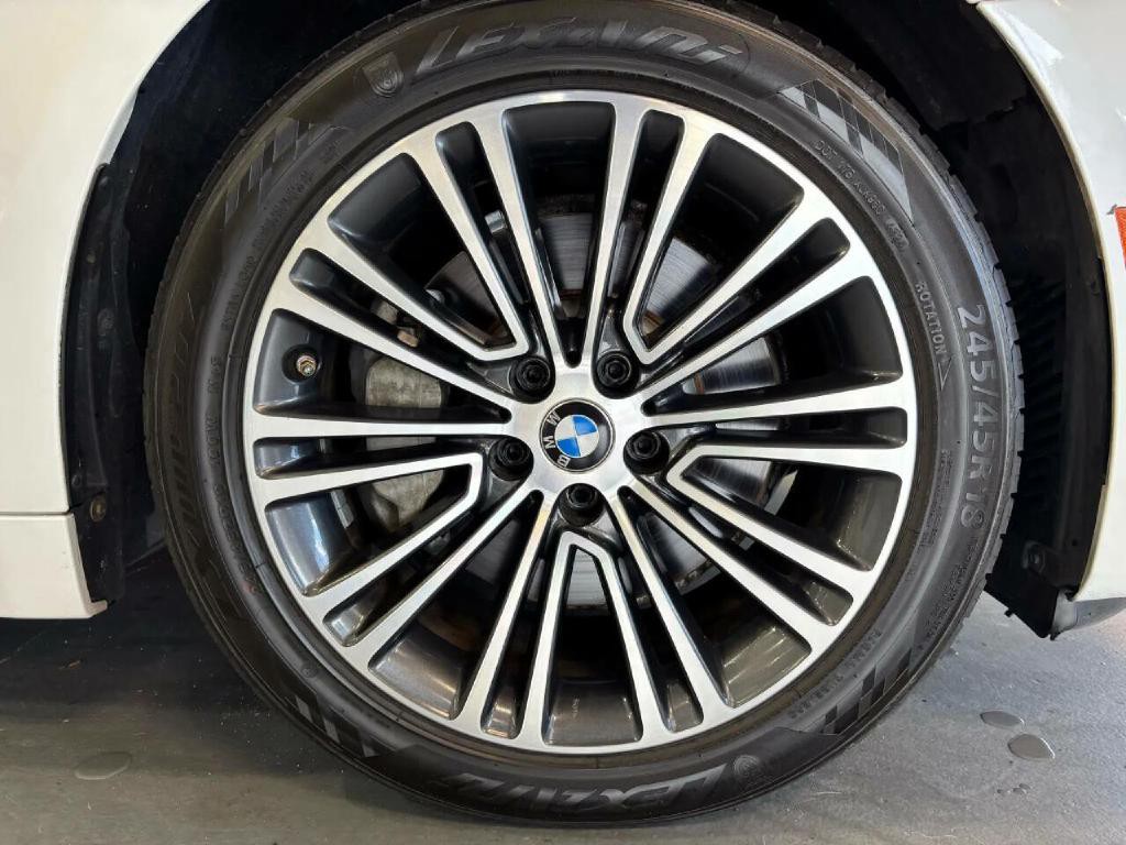 2018 BMW 5 Series Image 41
