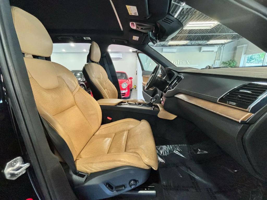2016 Volvo XC90 Image 22