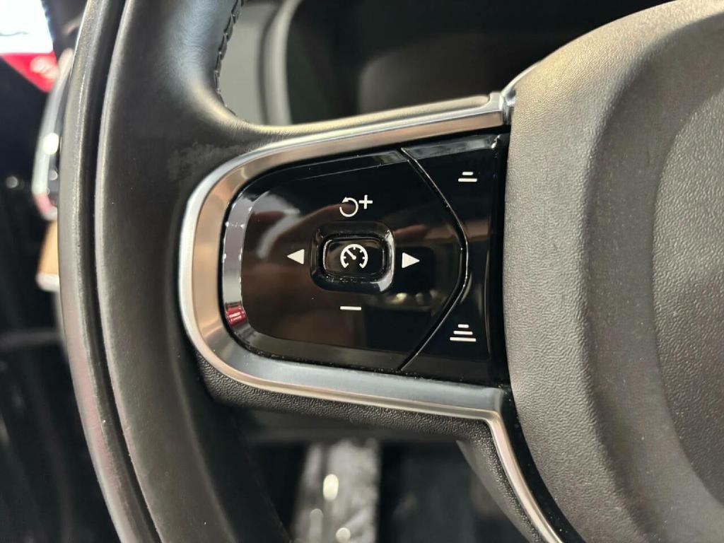 2016 Volvo XC90 Image 31