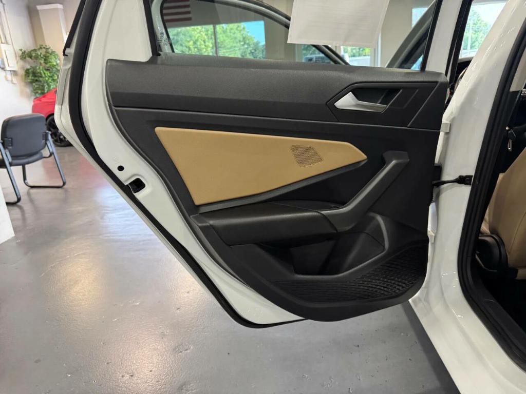 2019 Volkswagen Jetta Image 24