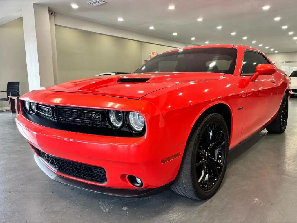 2017 Dodge Challenger Image 3