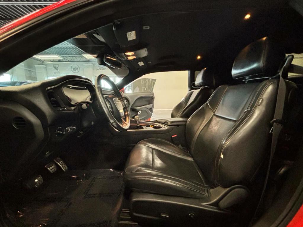 2017 Dodge Challenger Image 10