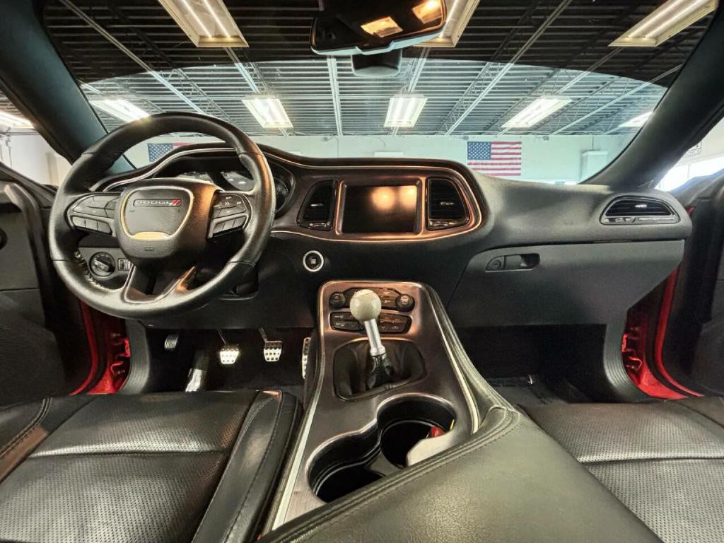 2017 Dodge Challenger Image 17