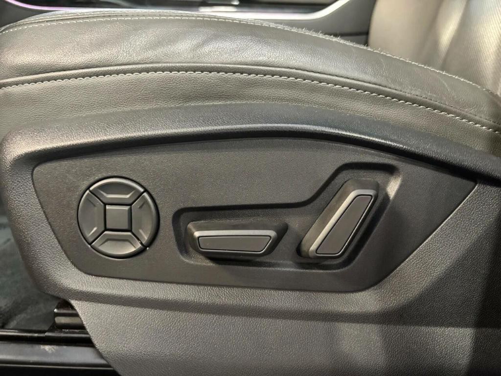 2019 Audi Q8 Image 10