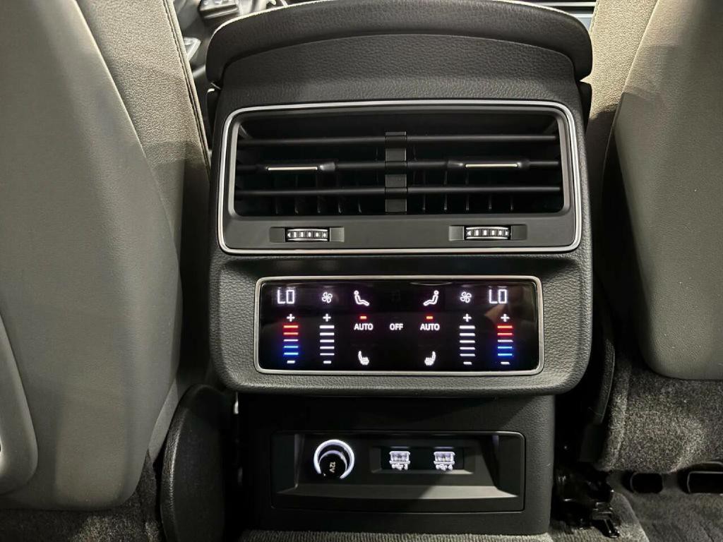 2019 Audi Q8 Image 17