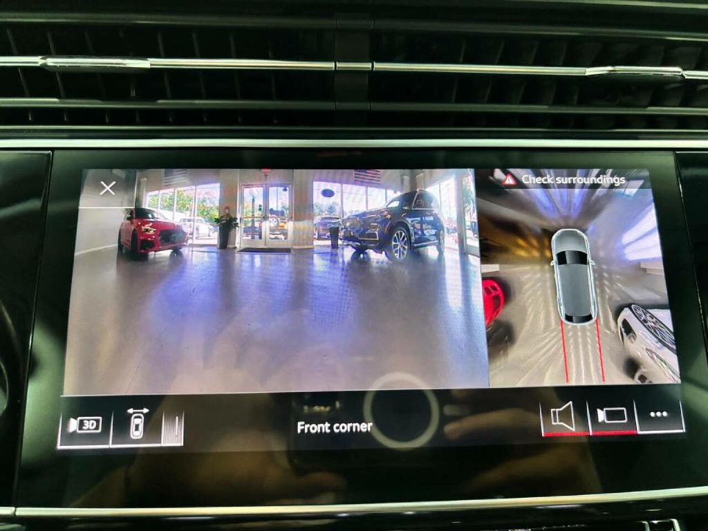 2019 Audi Q8 Image 32