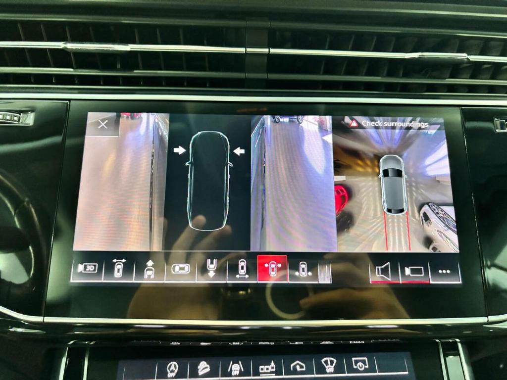 2019 Audi Q8 Image 36