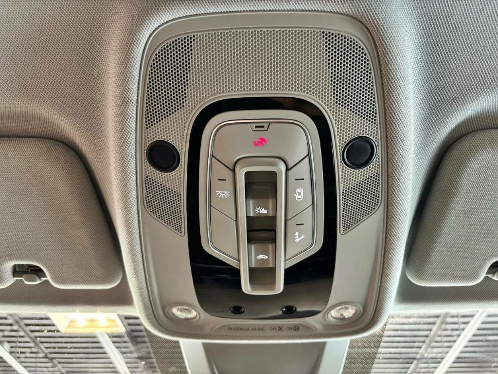 2019 Audi Q8 Image 39