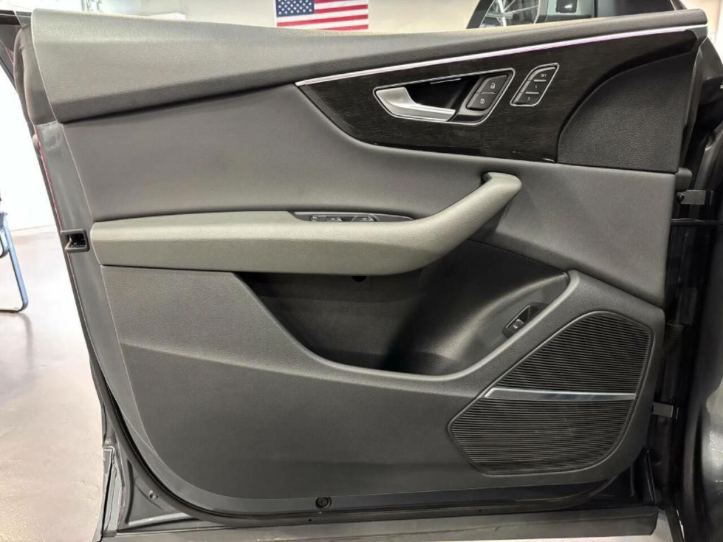2019 Audi Q8 Image 41