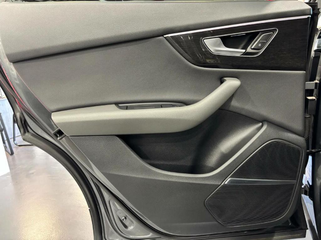 2019 Audi Q8 Image 45