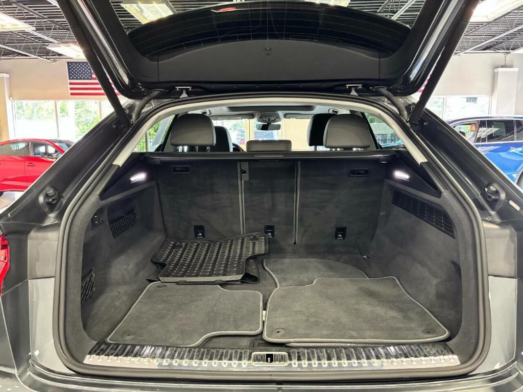 2019 Audi Q8 Image 55