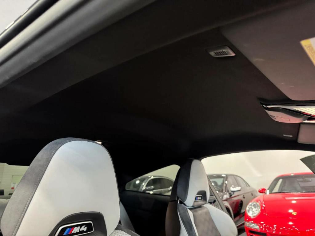 2024 BMW M4 Image 22
