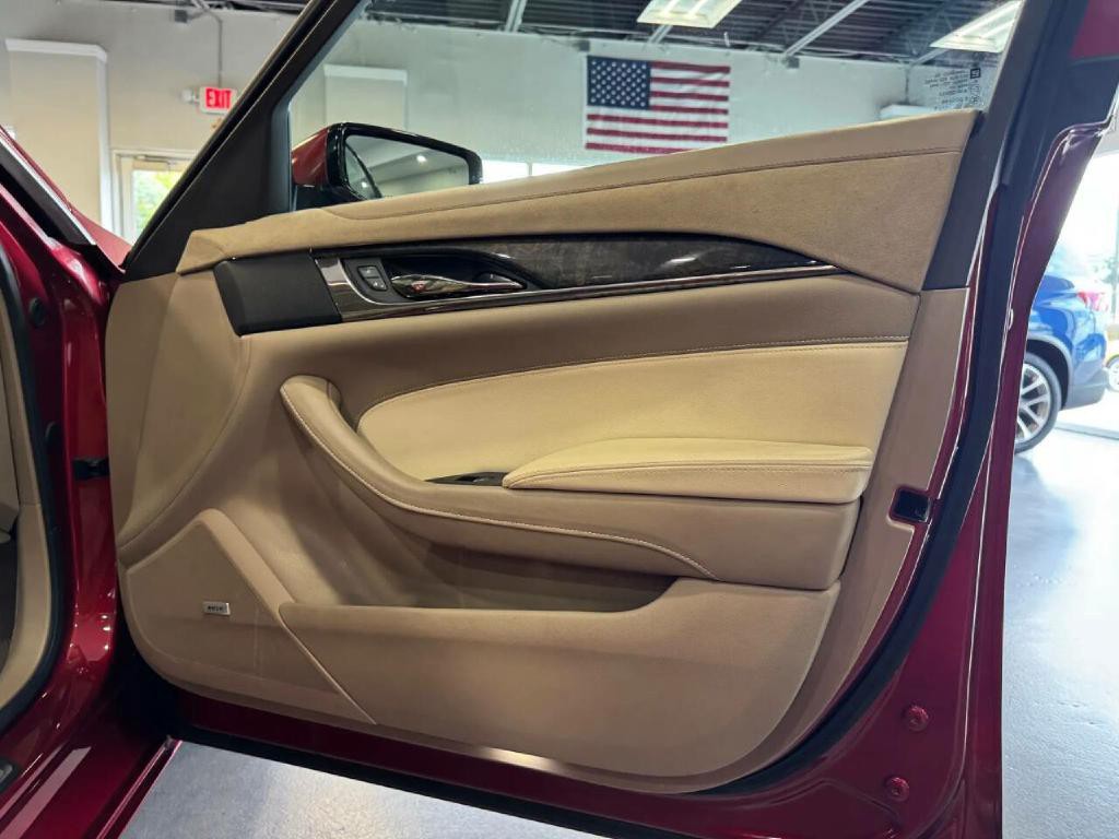 2016 Cadillac CTS Image 18