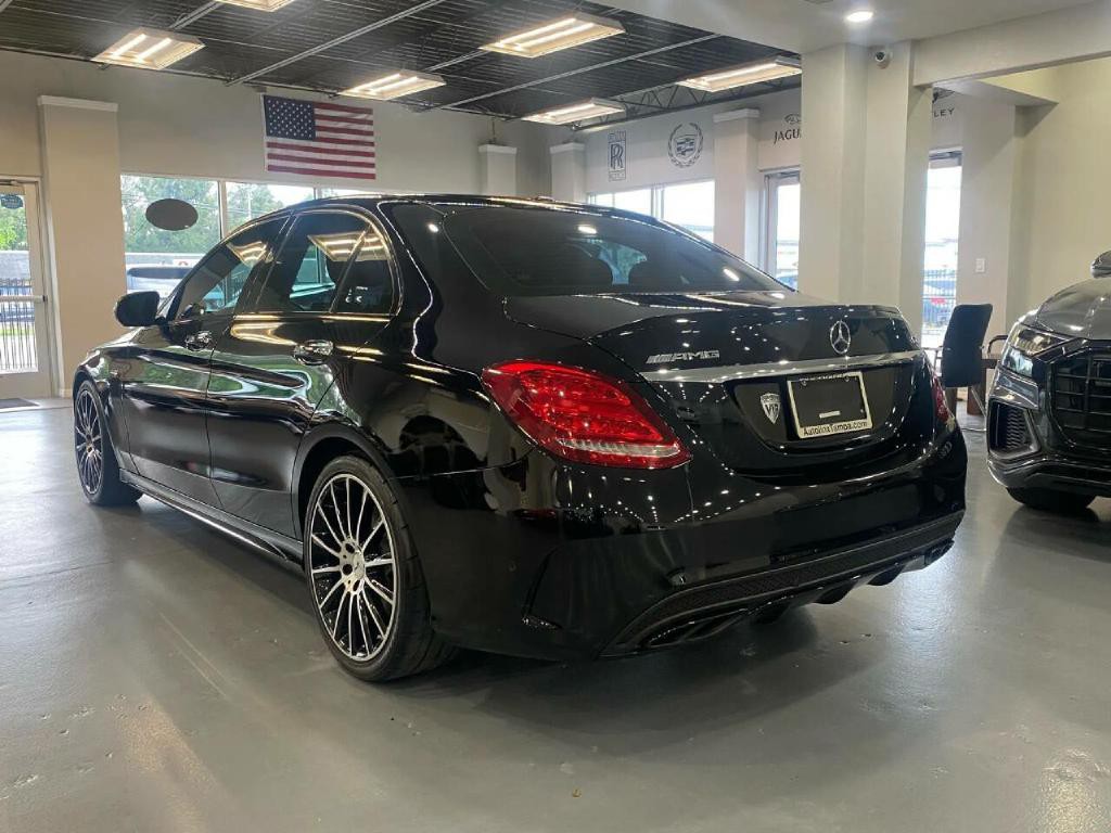 2017 Mercedes-Benz C-Class Image 4