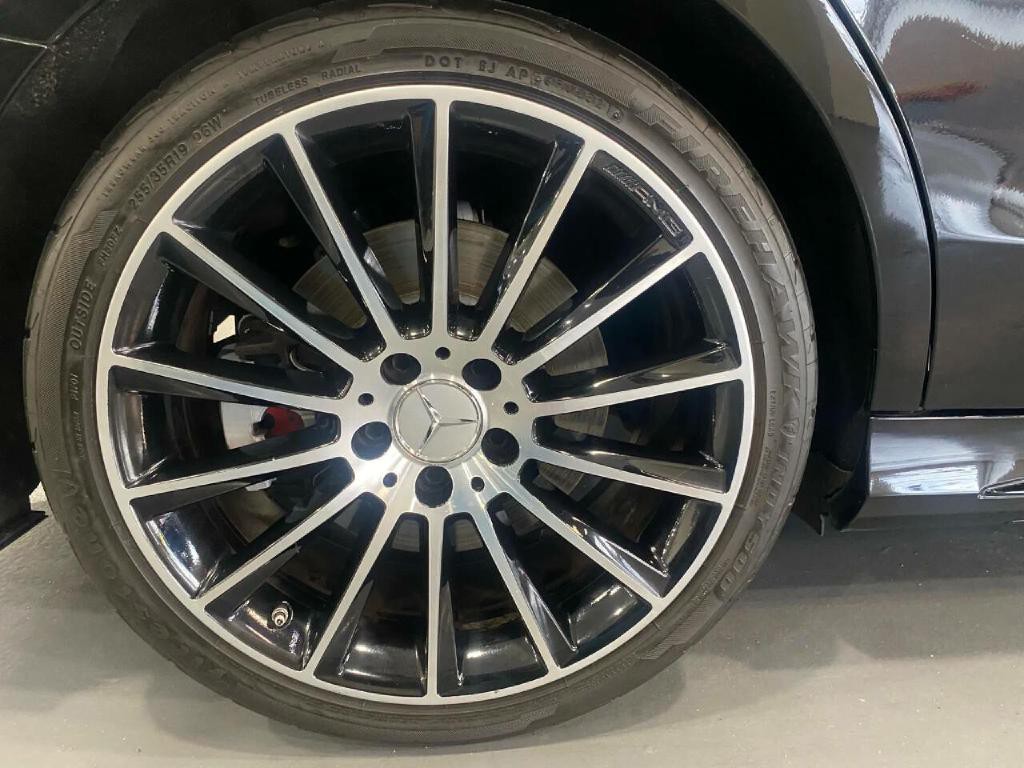 2017 Mercedes-Benz C-Class Image 23