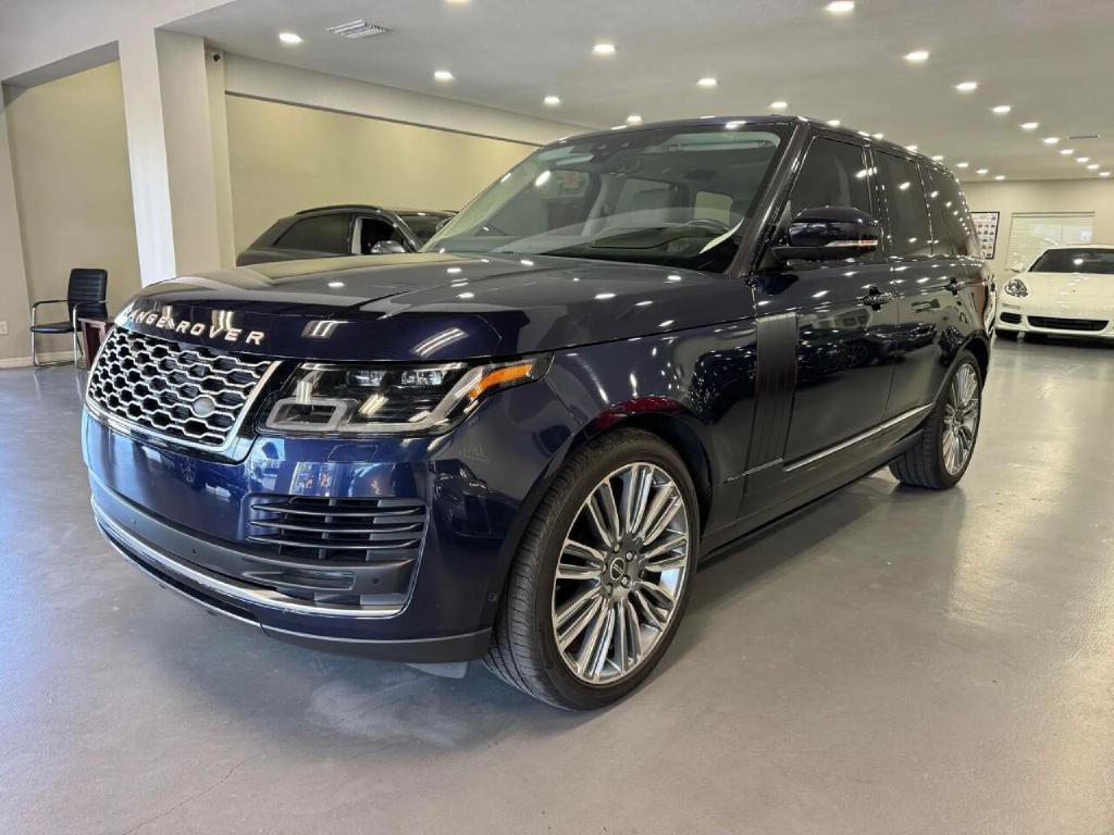 2018 Land Rover Range Rover Image 2