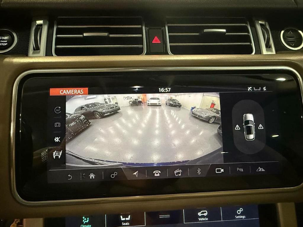 2018 Land Rover Range Rover Image 11
