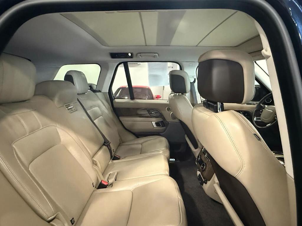 2018 Land Rover Range Rover Image 15