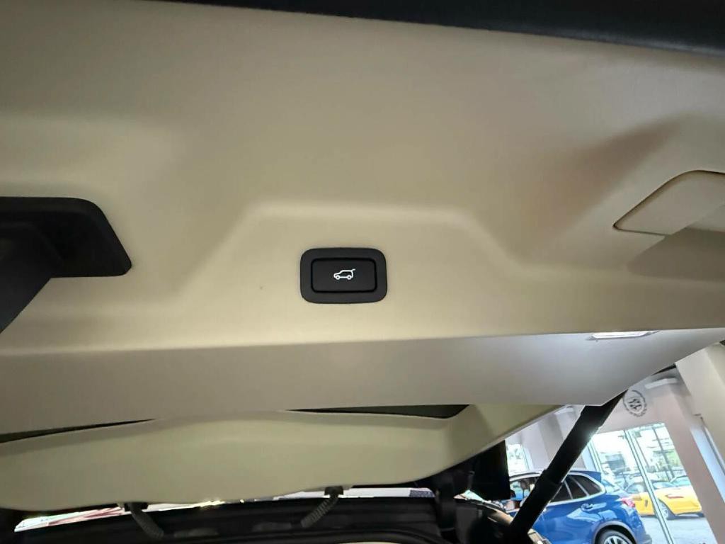 2018 Land Rover Range Rover Image 30