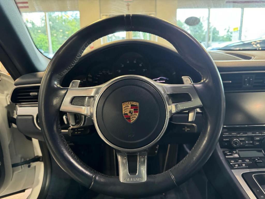 2014 Porsche 911 Image 11