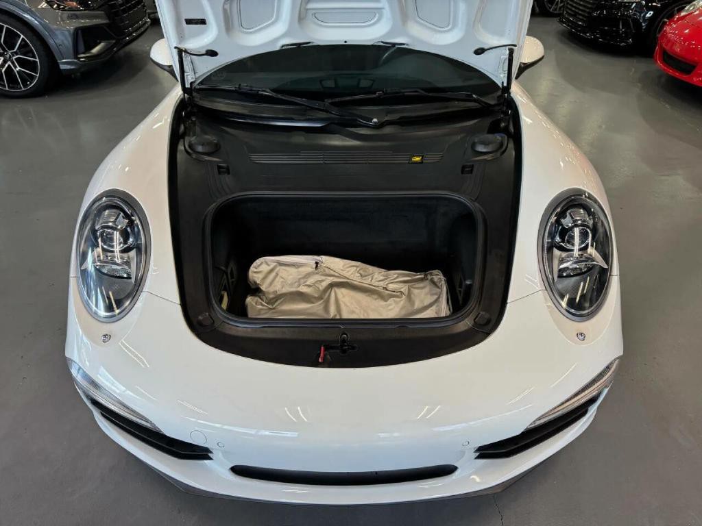 2014 Porsche 911 Image 26
