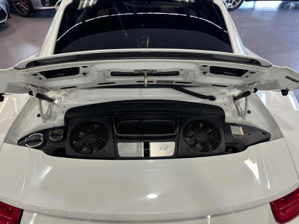 2014 Porsche 911 Image 28
